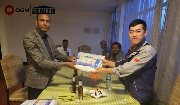 Nueva línea de producción de máquinas para fabricar bloques QGM QT6 completada en Nekemte para la reconstrucción de posguerra.