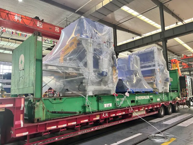 La línea de producción de ladrillos a gran escala 1500 de Quangong Machinery se envía nuevamente al extranjero