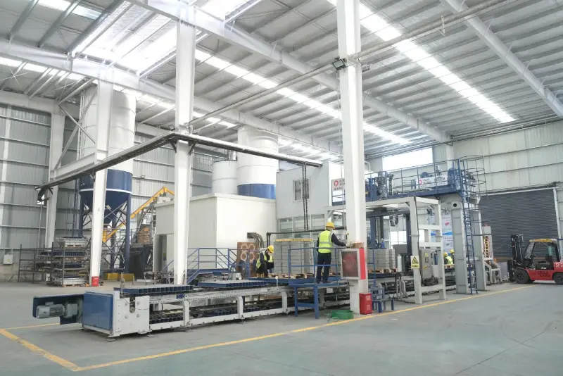 Máquina automática de adoquines para el sudeste asiático | Soluciones eficientes de producción de adoquines de hormigón